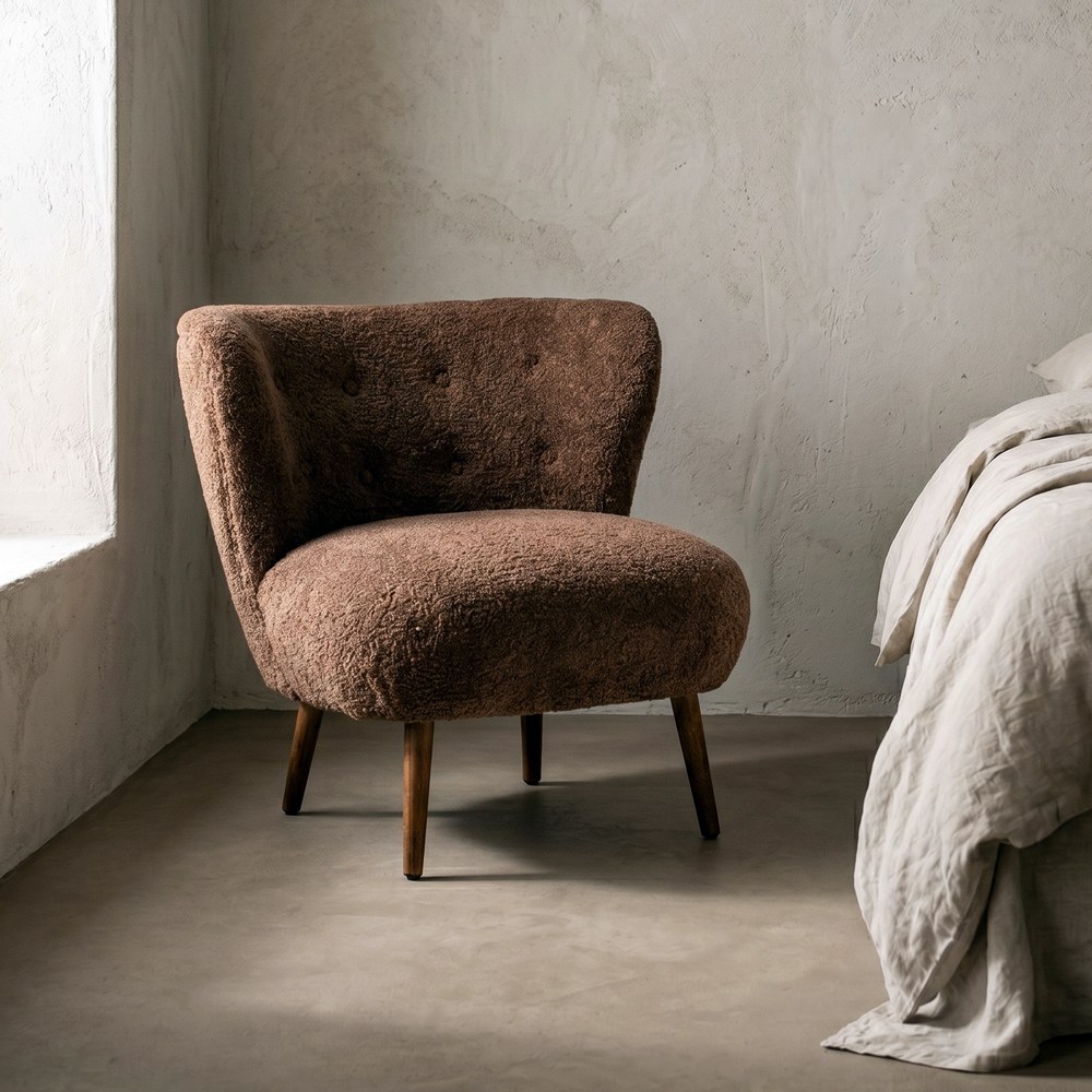 SILLÓN TAPIZADO MARRÓN